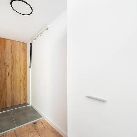 Wolczanska Studio With Mezzanine Lodz